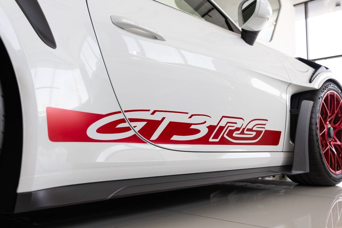 Porsche 911 GT3 RS 4.0L (520 HP) Coupe Porsche 911 GT3 RS | High Performance | Japanese Specs | 2023