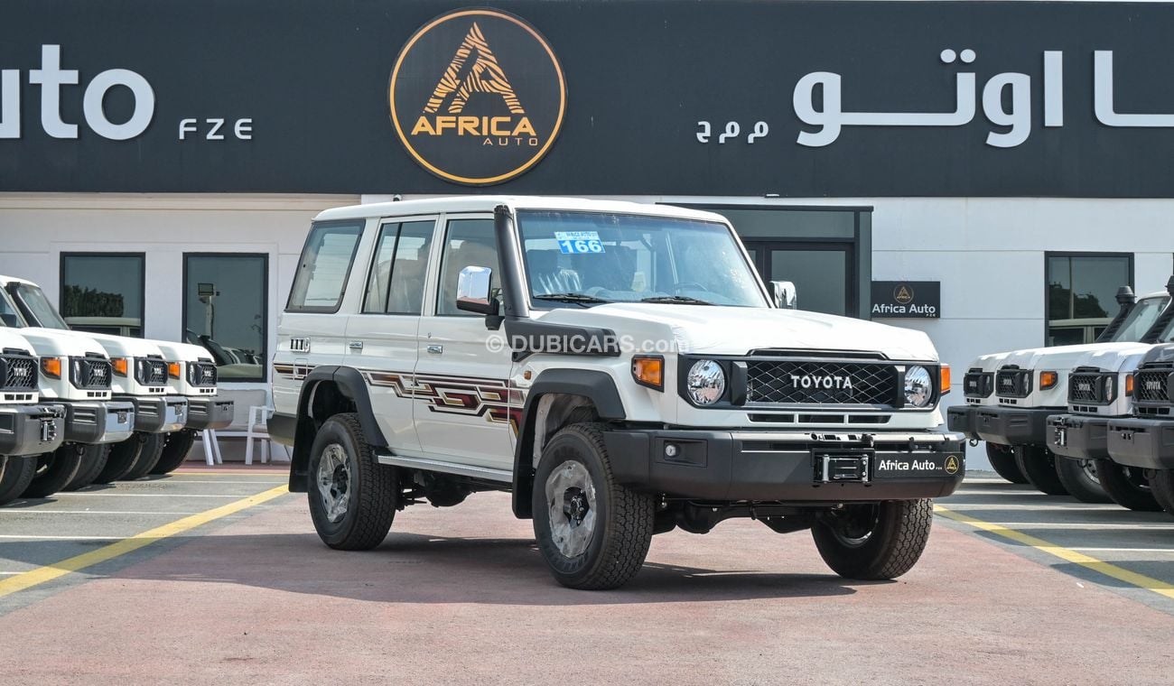 Toyota Land Cruiser 70 LC76 4.5L V8 YM 2024 Full option