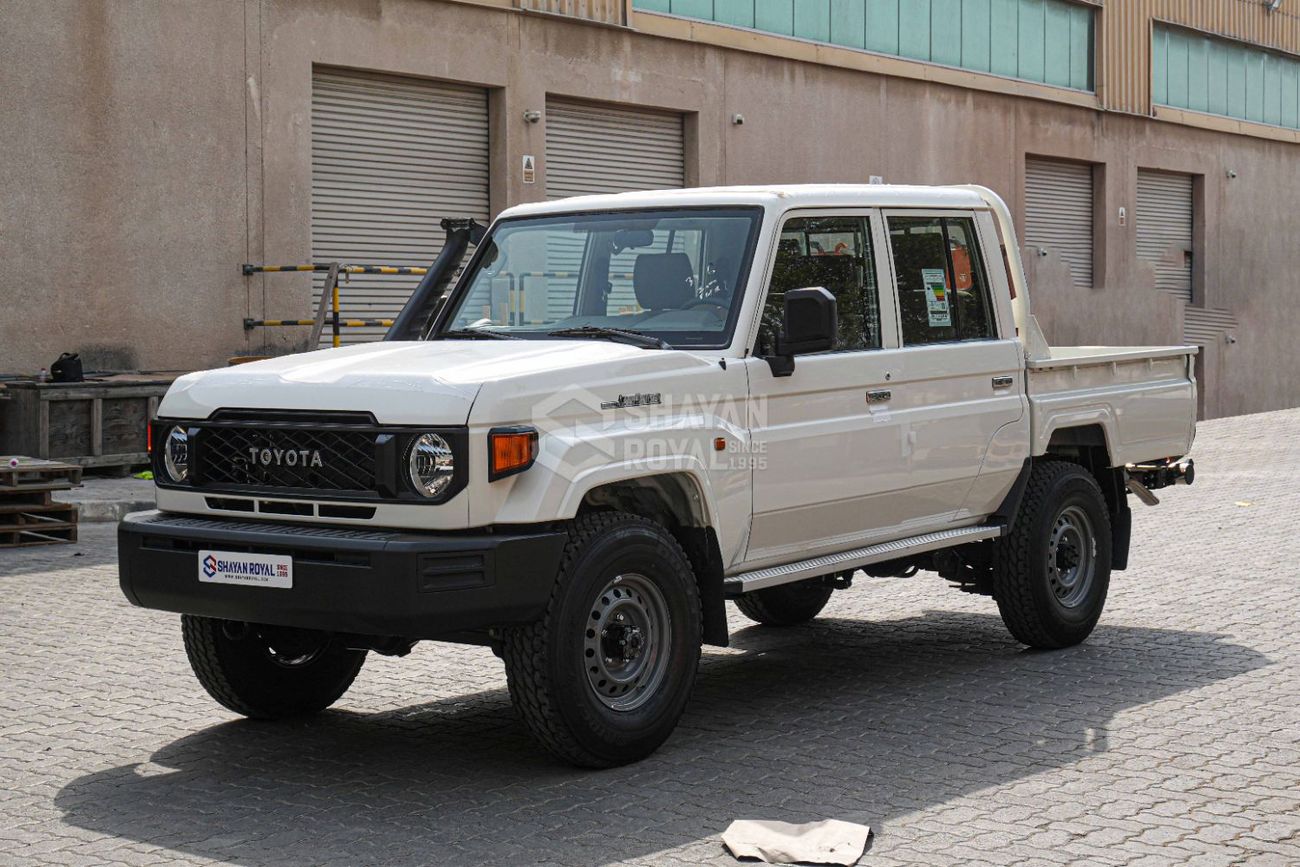 Toyota Land Cruiser Pick Up 2.8L DIESEL STANDARD-E DC MT WITH DIFF-LOCK 2026MY