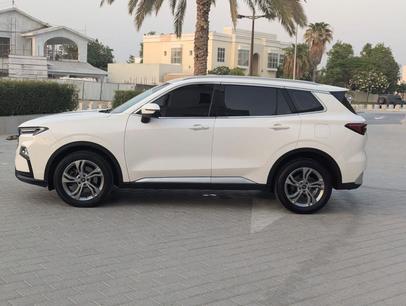 فورد تيريتوري TITANIUM