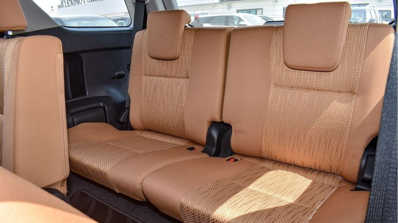 Toyota Fortuner 2.7l - LED - fog lamp - parking sensors - Central lock - Power Window - DVD - Rear Camera