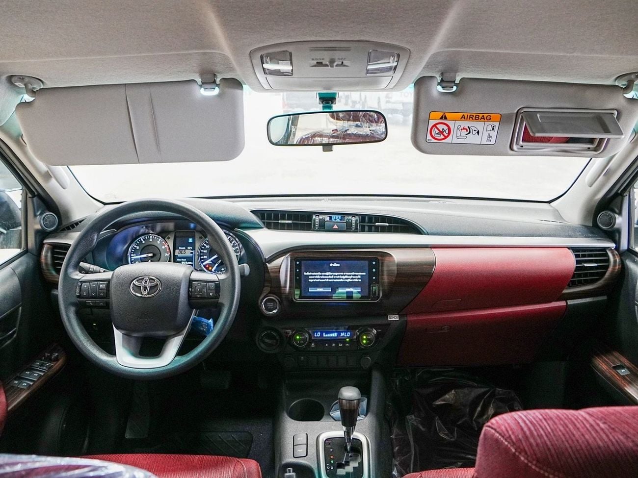 Toyota Hilux SR5 2.7 Automatic Full option 2026