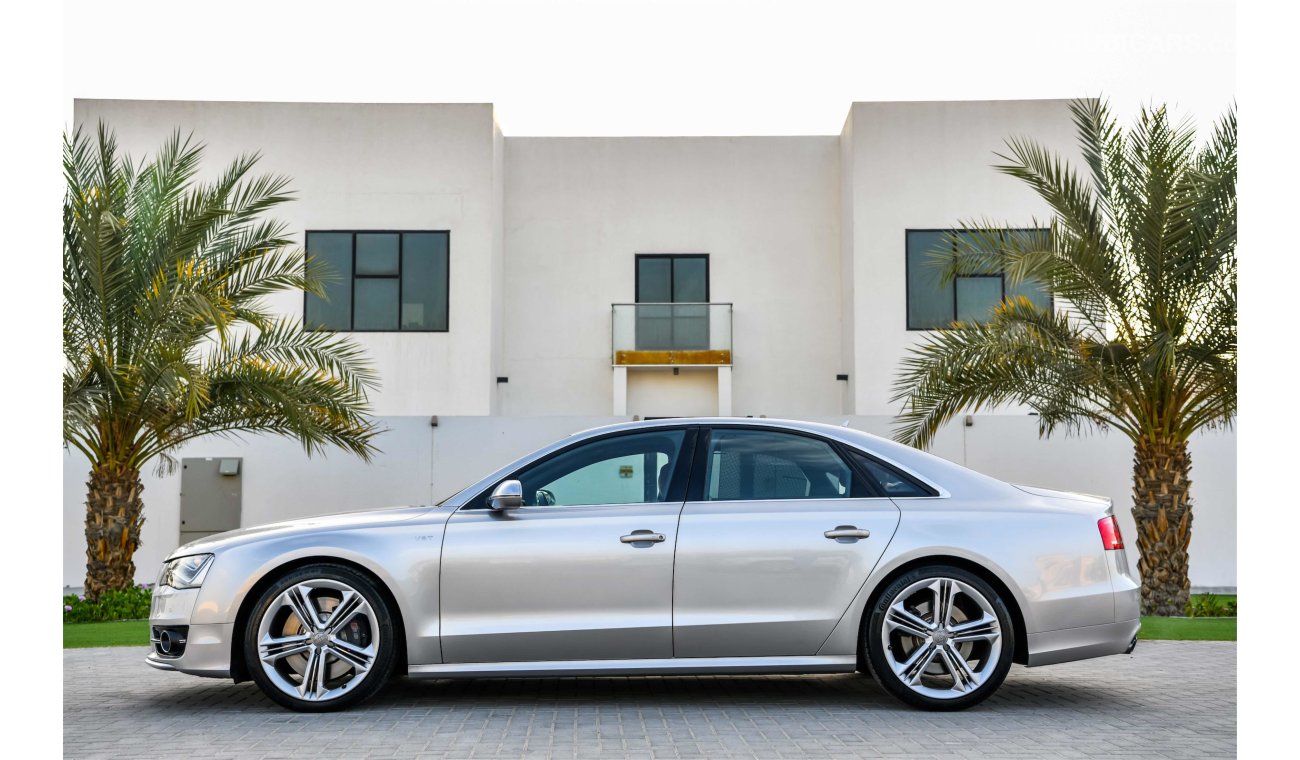 Audi S8 2 Years Warranty - Audi S8 4.0L V8 - 2014 -  AED 3,113 per month - 0% Downpayment