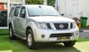 Nissan Pathfinder Gulf - Accident Free - No. 2 - Screen - Rings - Excellent condition, you do not need any expenses