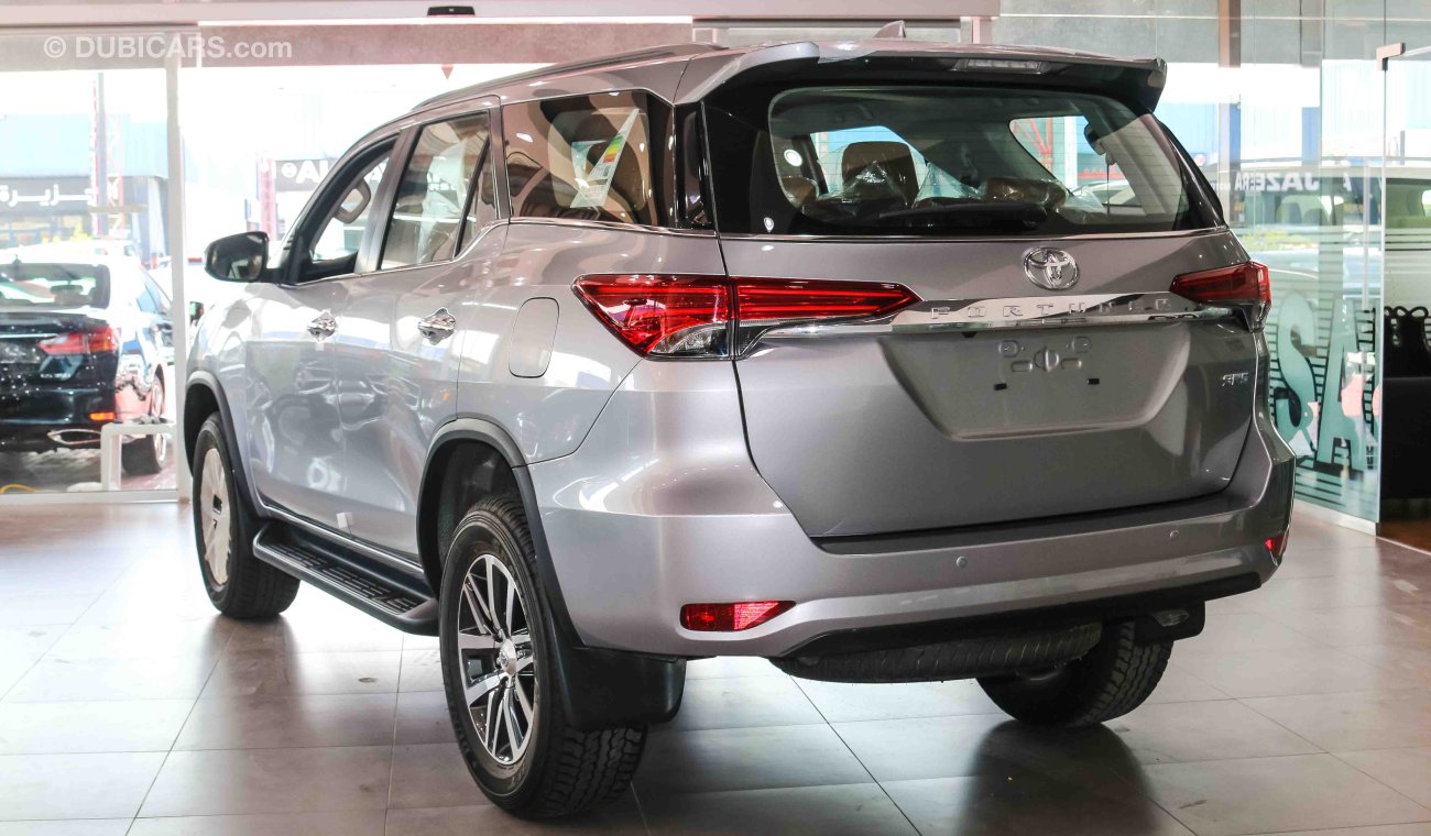 Toyota Fortuner SR5 4x4 2.4L