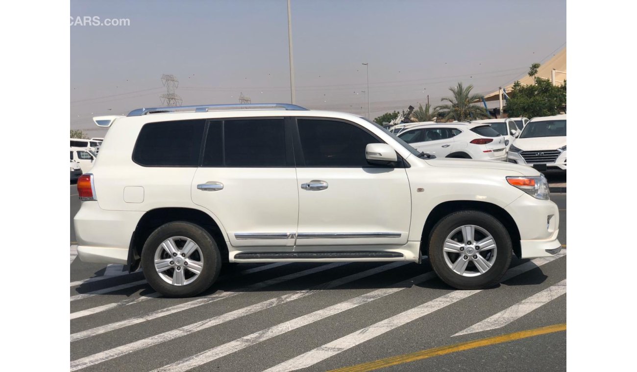 Toyota Land Cruiser DVD-REAR CAMERA-ALLOY RIMS-LEATHER SEATS-ROOF RAILS-FOG LIGHTS-PUSH START