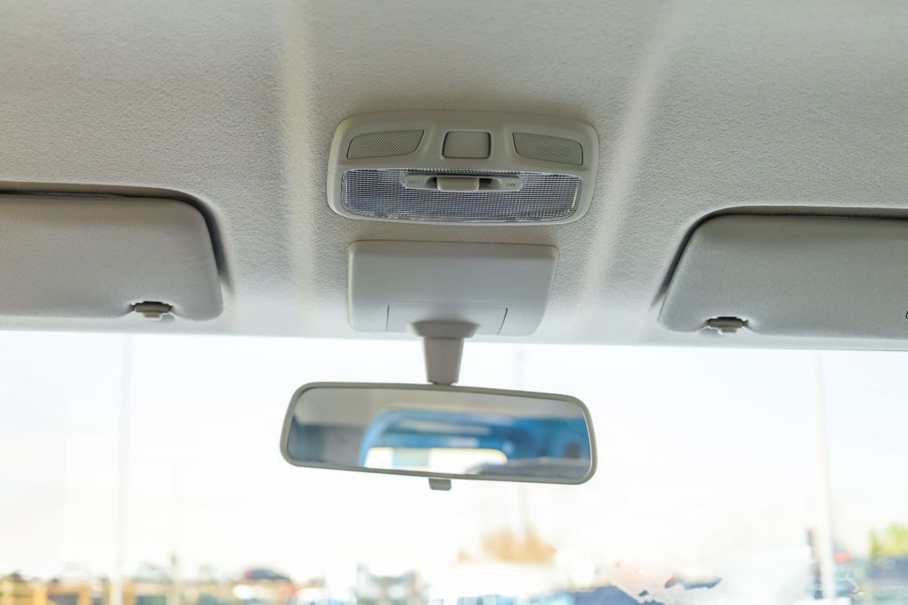 Suzuki Jimny GLX 1.5L (3-Doors) GLX 1.5L 3D GCC 1.5L Petrol AT / 3 Doors / Steering Audio Control / For Export On