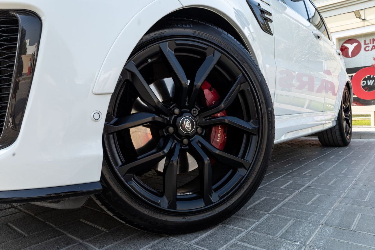 Land Rover Range Rover Sport SVR 5.0L (550 HP)