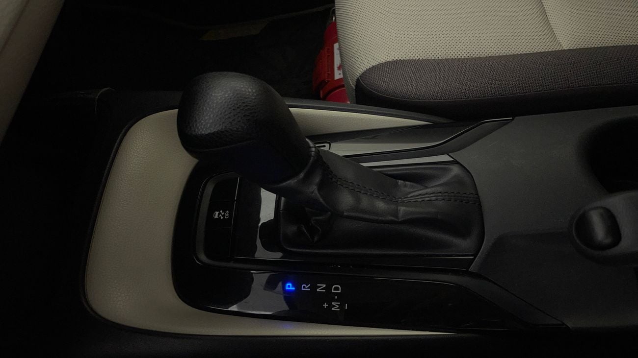 تويوتا كورولا XLI 1.6 | بدون دفعة مقدمة | اختبار القيادة في المنزل