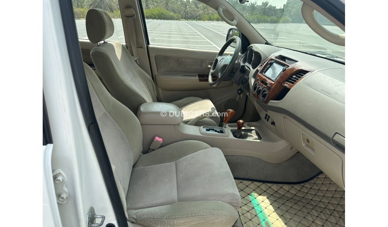 Toyota Fortuner MODEL 2008 GCC CAR PERFECT CONDITION INSIDE AND OUTSIDE FULL OPTION 4 wheel drive