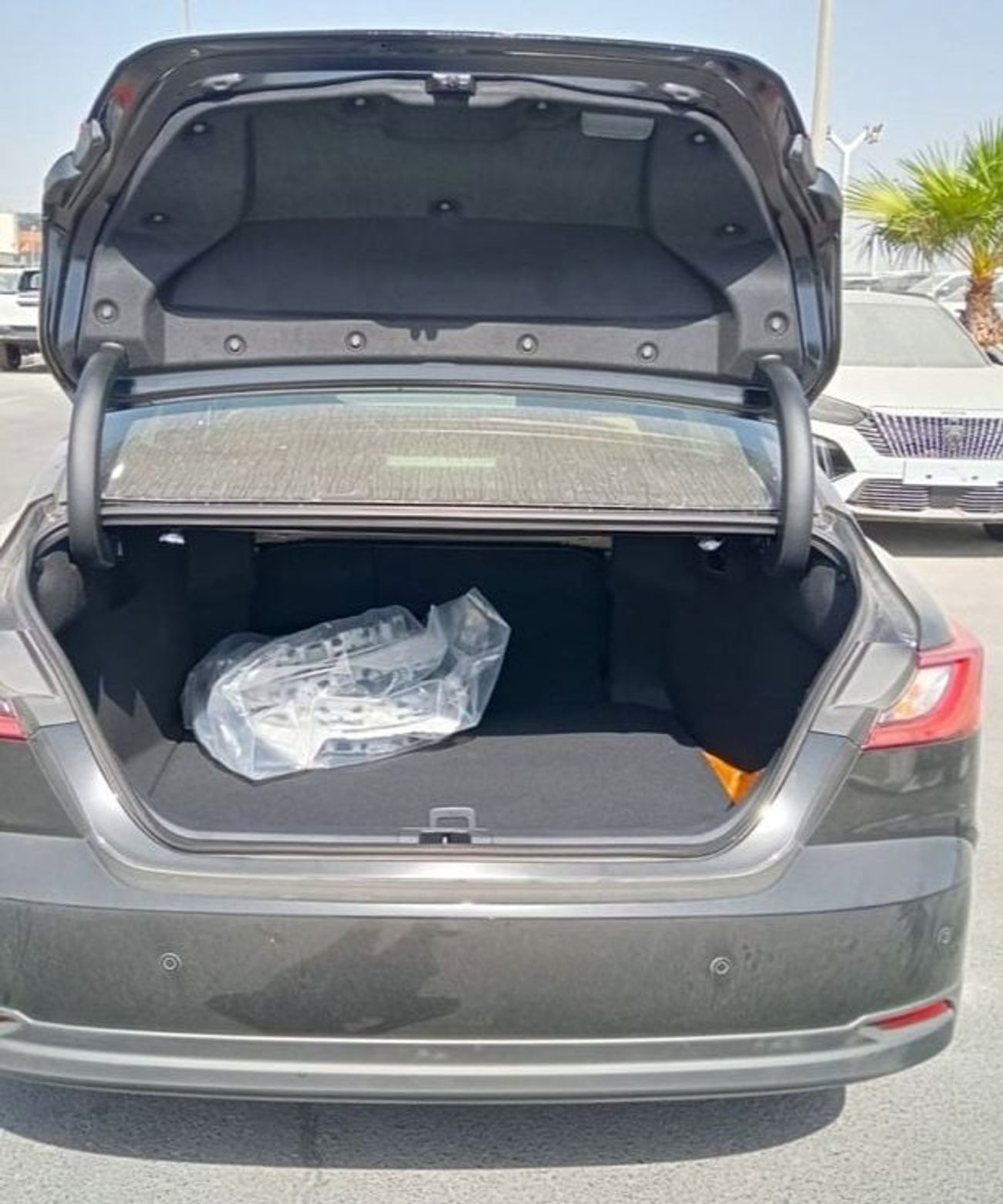 Toyota Camry Toyota Camry 2.5L hybrid 2025 basic