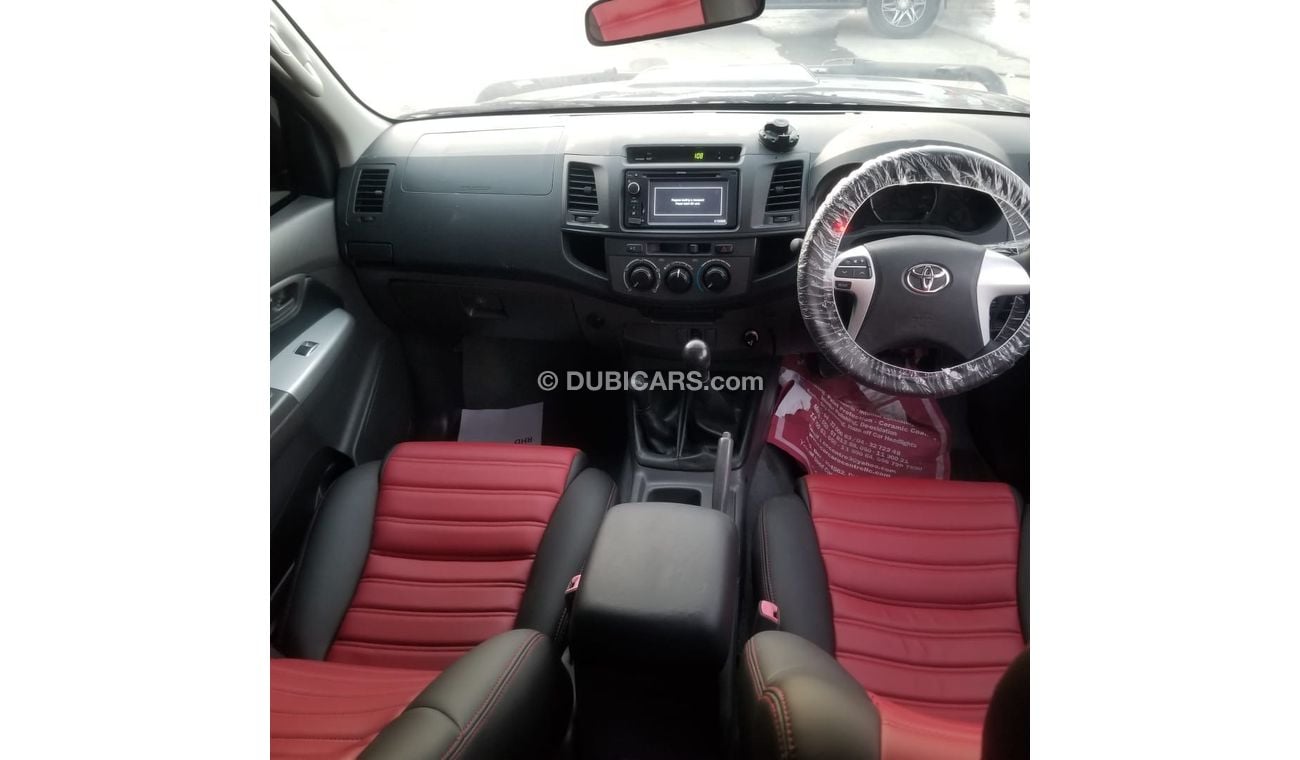 Toyota Hilux 2013, Fully Loaded Off Road, Leather Seats, 4x4, 3.0CC, Sr5, Diesel, Manual