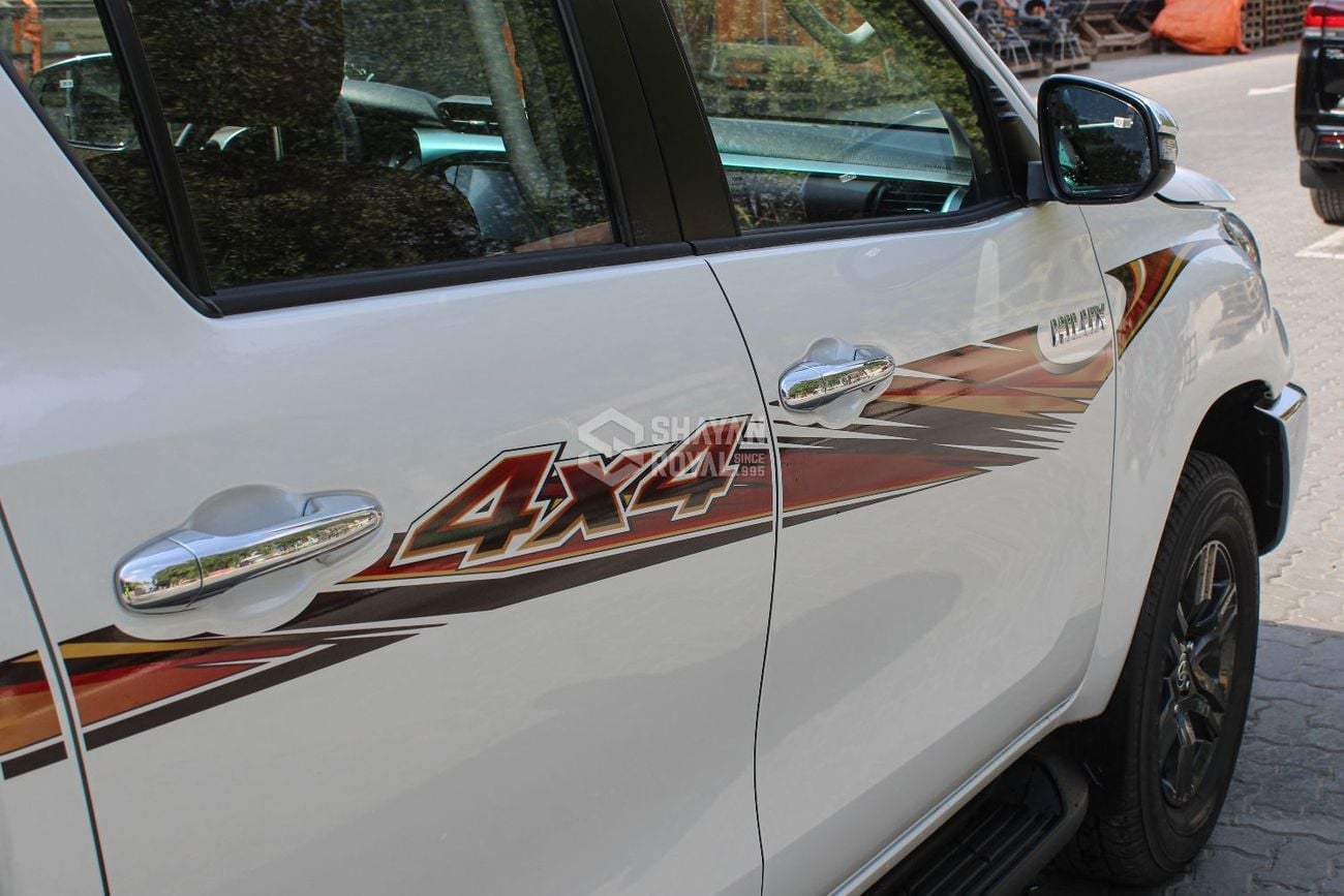 تويوتا هيلوكس GLX 2.7L PETROL GLXS-G 4WD MT DC 2026MY
