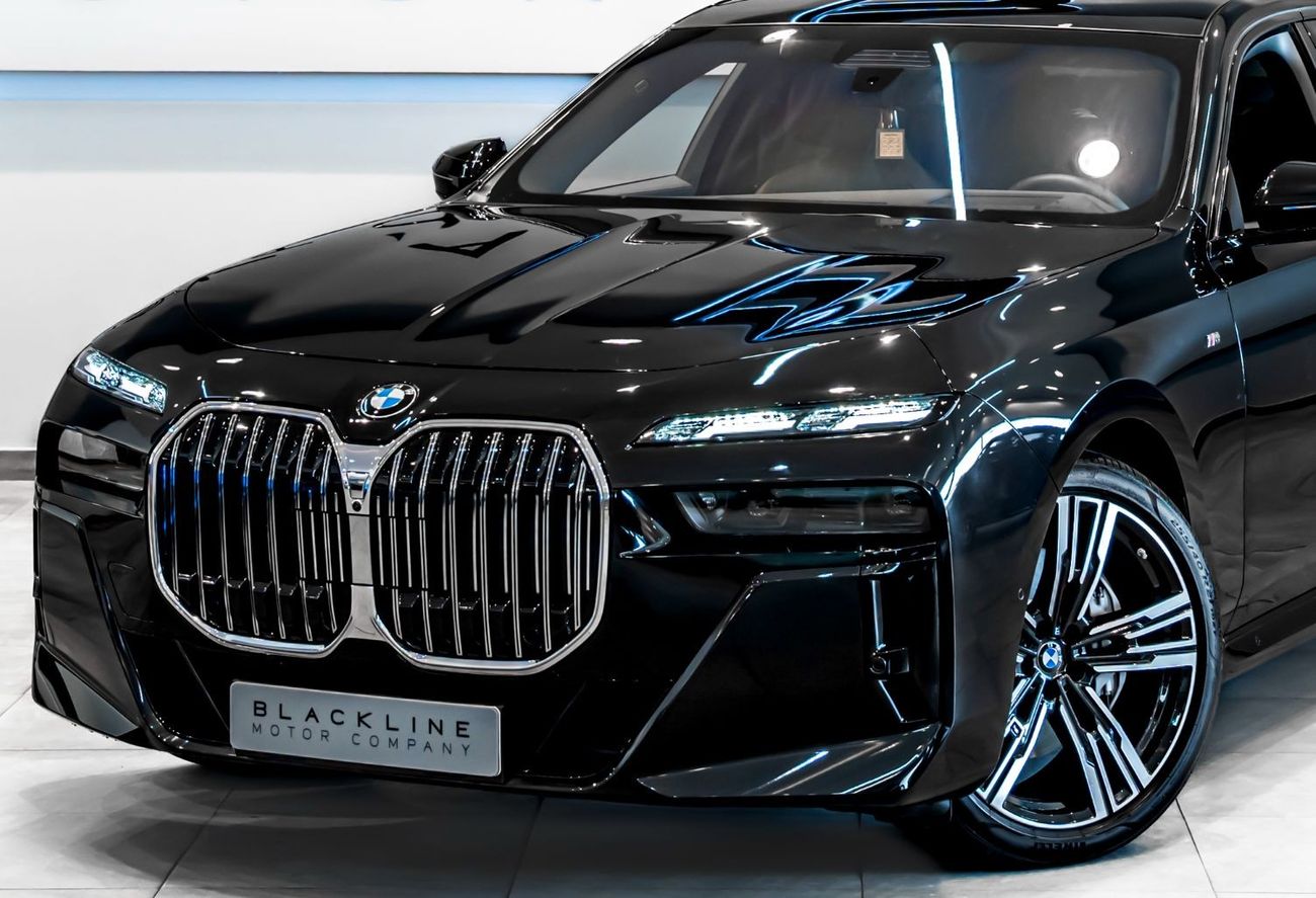 BMW 740Li 2023 BMW 740i, 2028 BMW Warranty + Service Contract, Low KMs, GCC