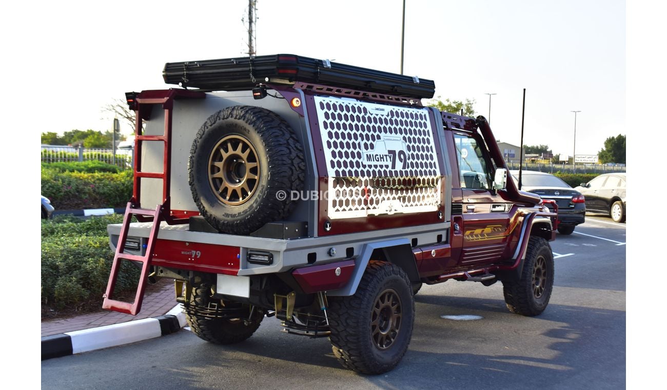 Toyota Land Cruiser Pick Up Sahara MIGHTY 79 V6 4.0L Petrol MT