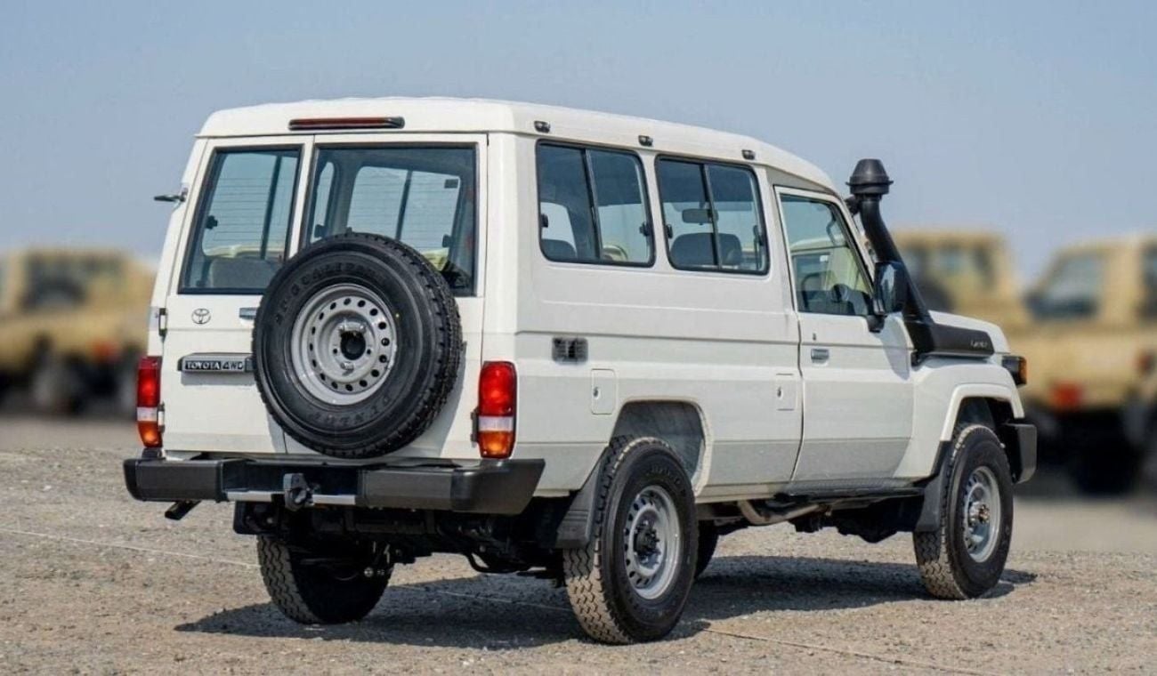 Toyota Land Cruiser 70 LC 78 HARDTOP 4.0L MT LC78 Hard Top 4.2D MT 3DOORS MY2025 – WHITE