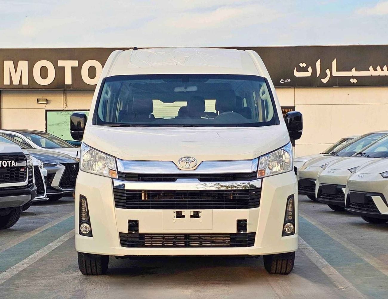 Toyota Hiace GL TOYOTA HIACE HIGHROOF / A/T / 2.8L V4 DIESEL / DVD CAMERA / 13 SEATER (CODE# HRDAGLJ)