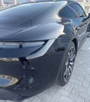 بورش تايكان Base