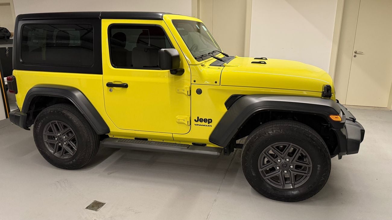 Jeep Wrangler Sport 2.0L (2-Door)
