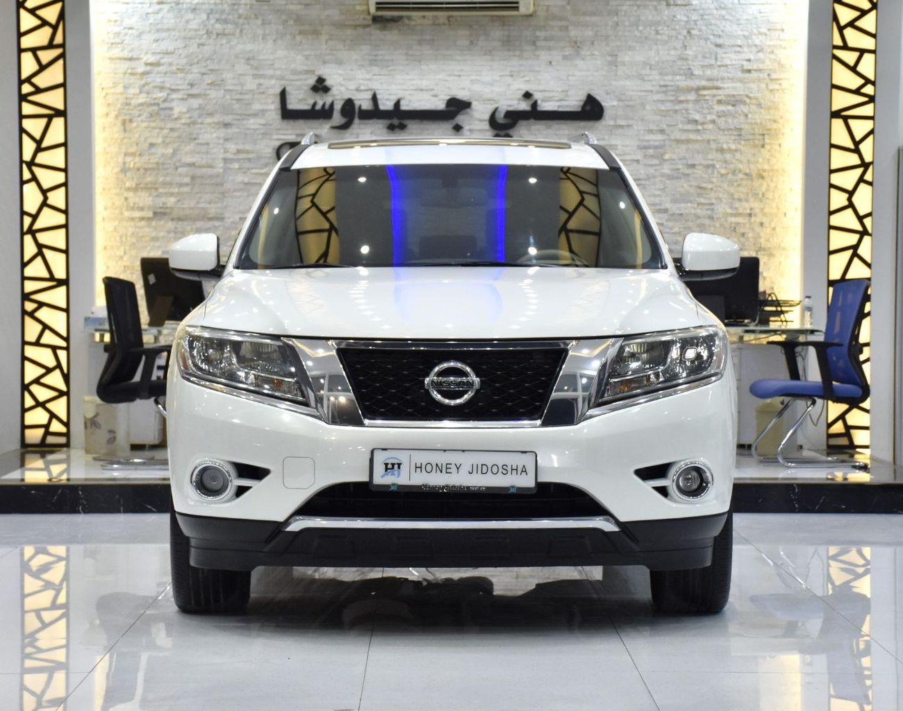 نيسان باثفايندر EXCELLENT DEAL for our Nissan Pathfinder SV 4WD ( 2014 Model ) in White Color GCC Specs