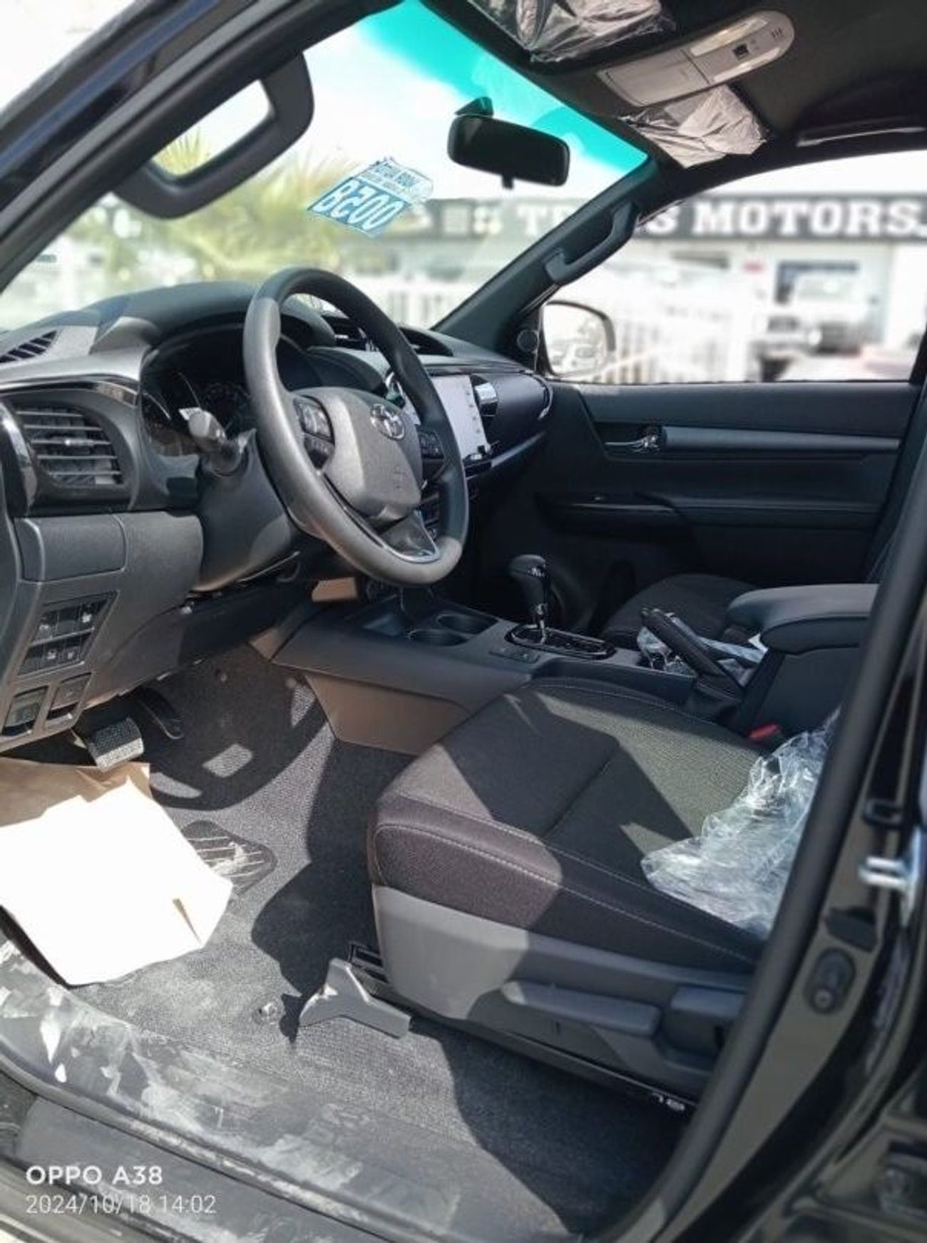 تويوتا هيلوكس Toyota Hilux adventure  4.0 L Automatic