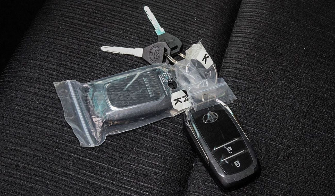 Toyota Hilux 2025 Model Toyota Hilux DC, 2.7L Petrol, 4WD 5M/T