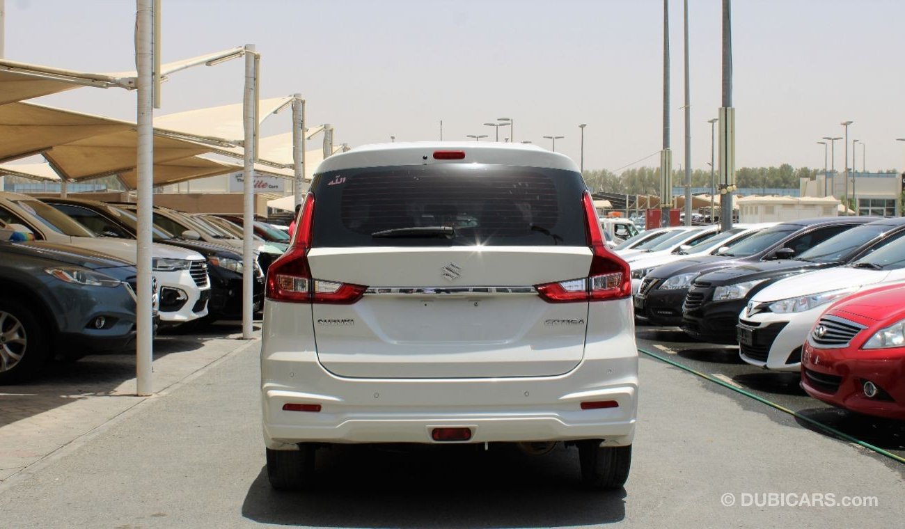 Suzuki Ertiga GLX ACCIDENTS FREE - GCC - CAR IS IN PERFECT CONDITION INSIDE OUT