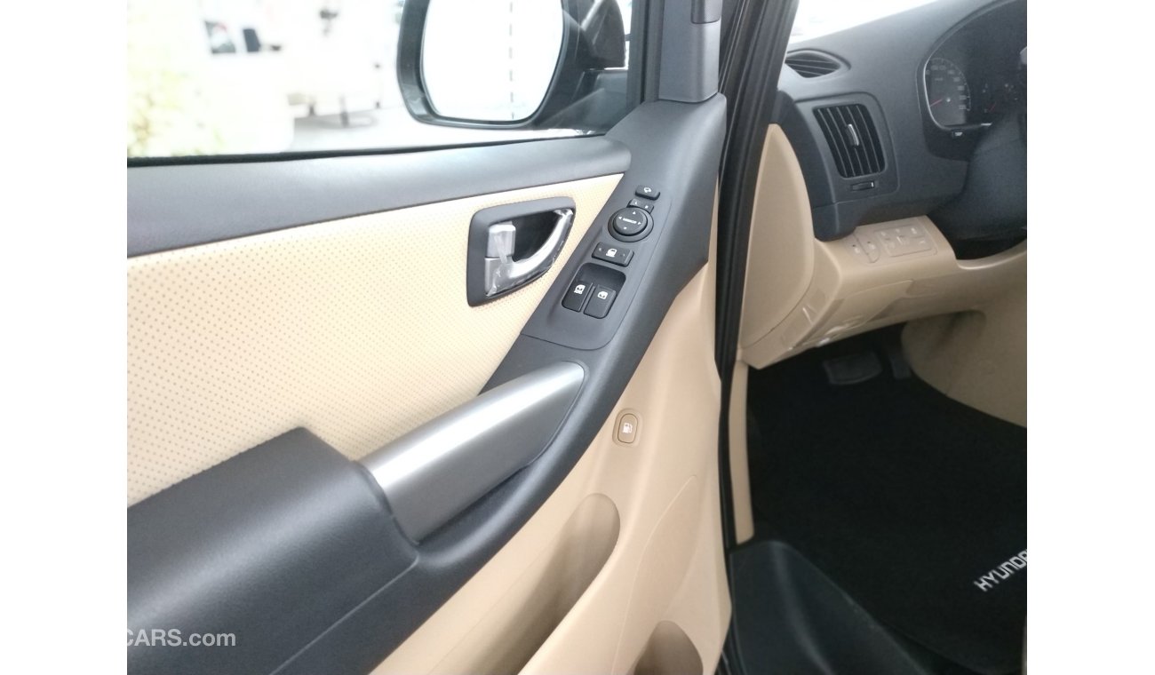 Hyundai H-1 HYUNDAI H1 9 SEATS 2019 MODEL