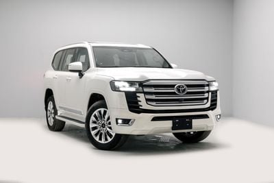 تويوتا لاند كروزر LC300 GXR 3.5L - White Inside Beige | Export Only