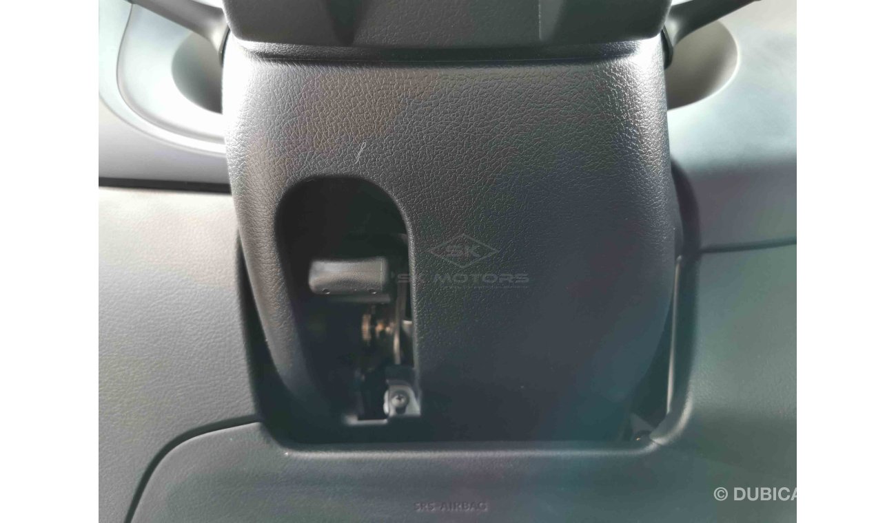 تويوتا هيلوكس 4.0L V6 Petrol, 18" Rims, DRL LED Headlights, Front & Rear A/C, Fabric Seats, USB (CODE # THAD08)