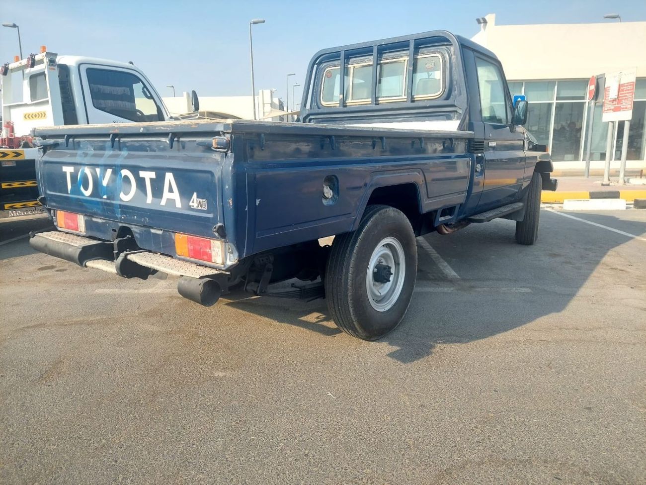 تويوتا لاند كروزر بيك آب SC 4.2L DIESEL 4WD MANUAL TRANSMISSION