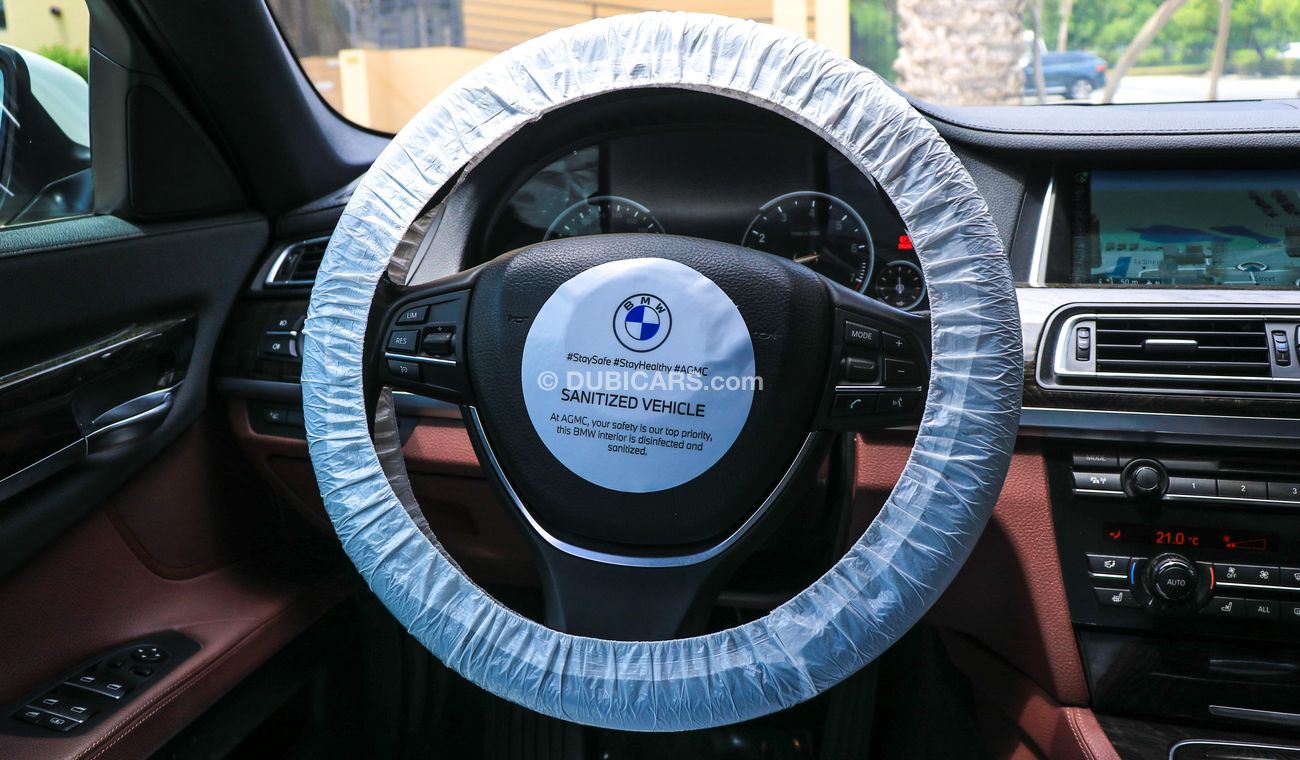 بي أم دبليو 750Li Li