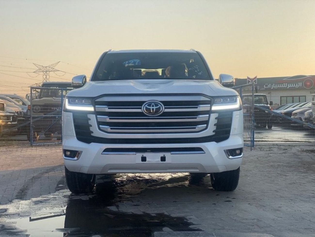 Toyota Land Cruiser VX.R W/Radar