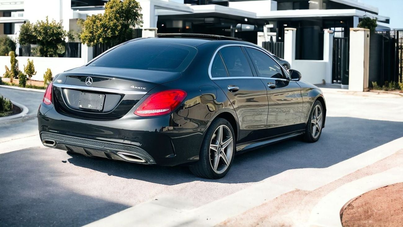 Mercedes-Benz C 300 Luxury AED 1040 PM | Mercedes C300 AMG 2018 | No Accident History | Well Maintained
