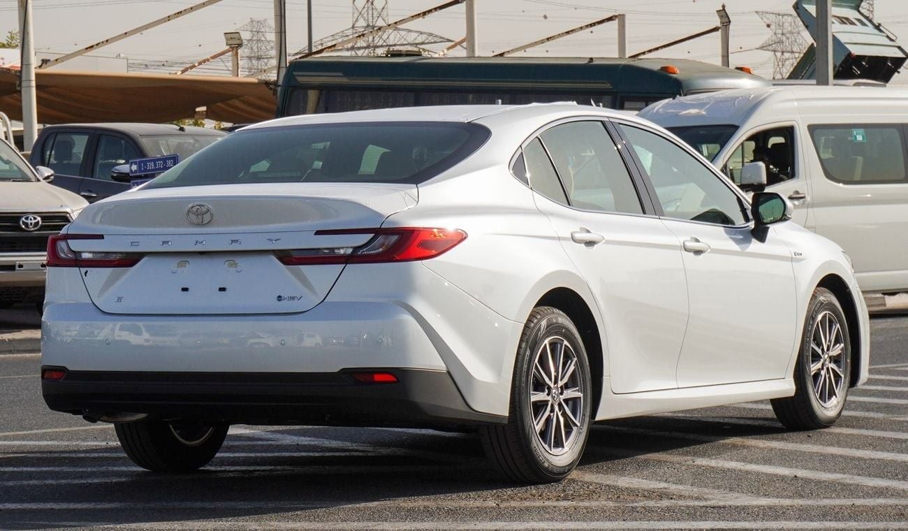 Toyota Camry E  HEV 2.5L HYBRID