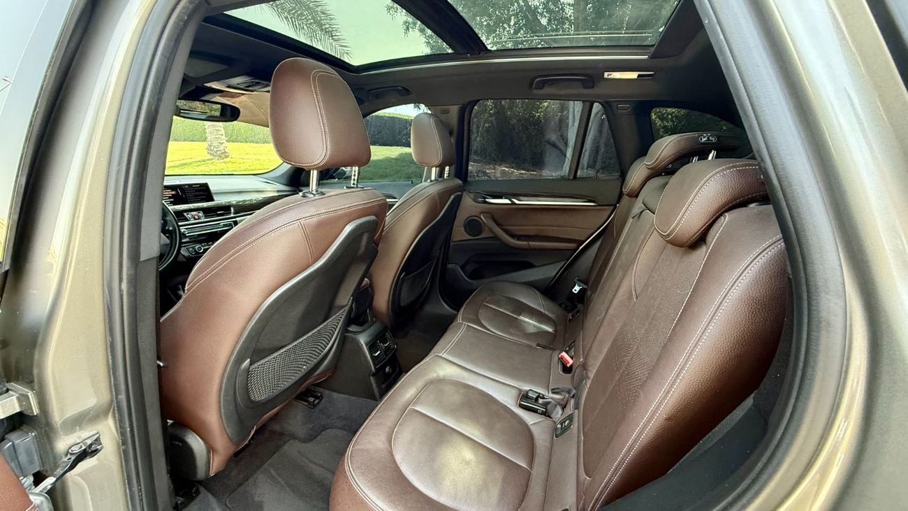 بي أم دبليو X1 sDrive 20i Sport Line 2.0L