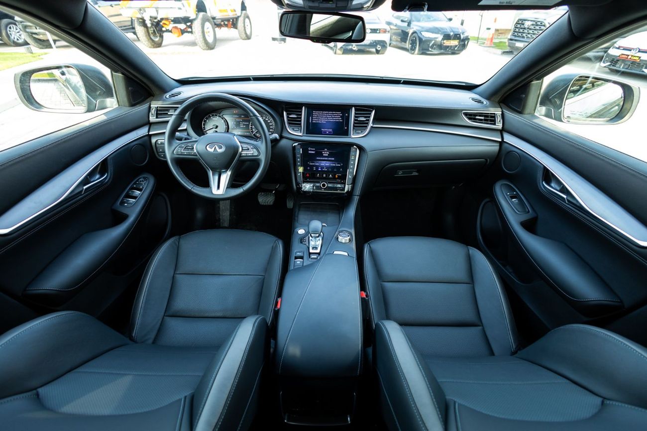 Infiniti QX55 2.0T Luxe (AWD)