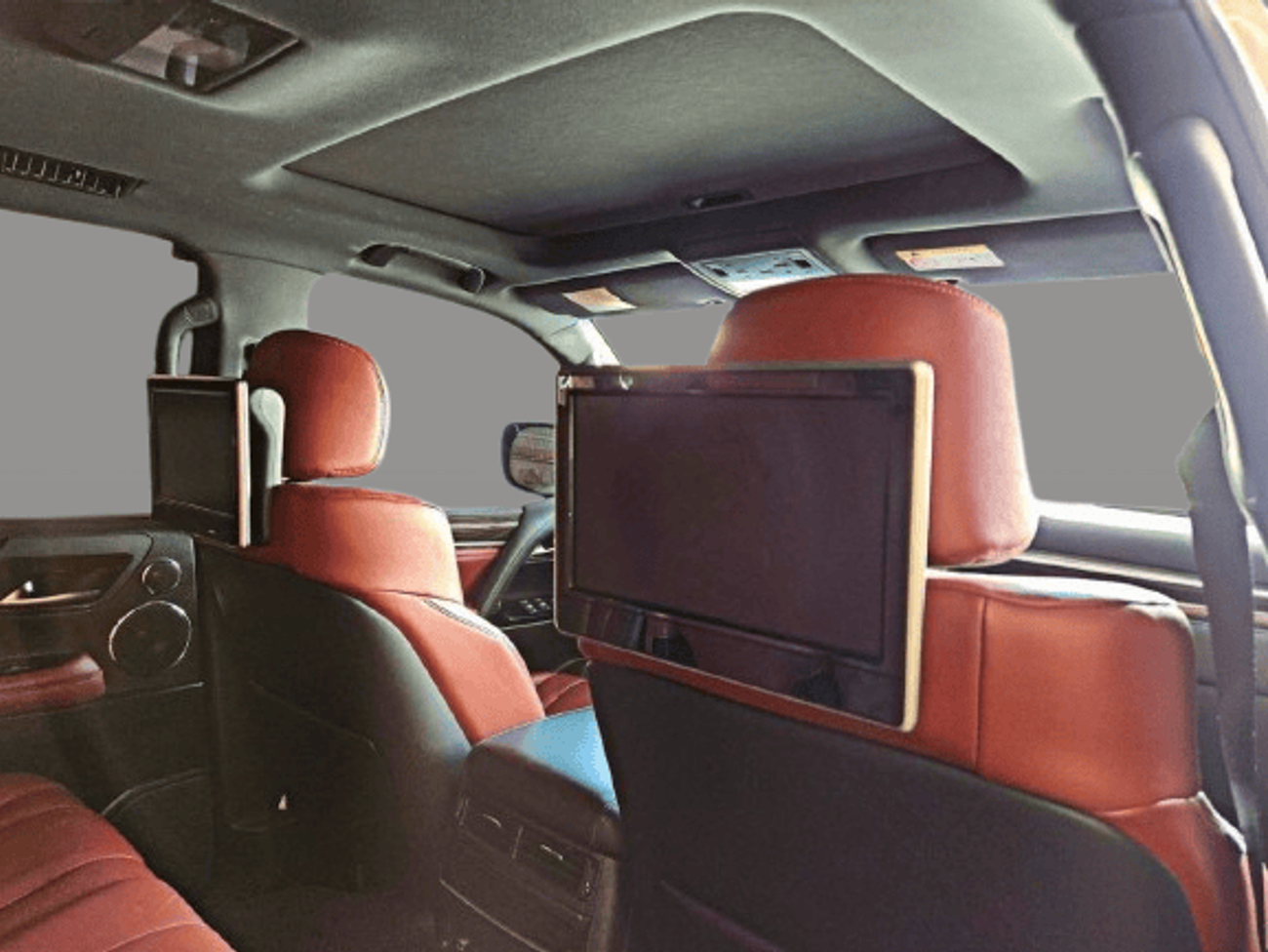 Lexus LX 570 Platinum 5.7L Full Service History - Full option - Excellent condition