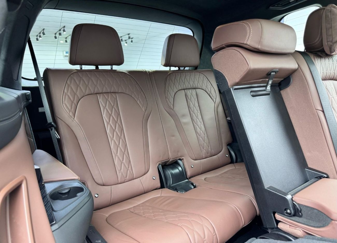 بي أم دبليو X7 40i M Sport Pure 3.0L (340 HP) 2022 BMW X7 xDrive40i M-Sport, 2026 BMW Warranty + Service Pack, Full