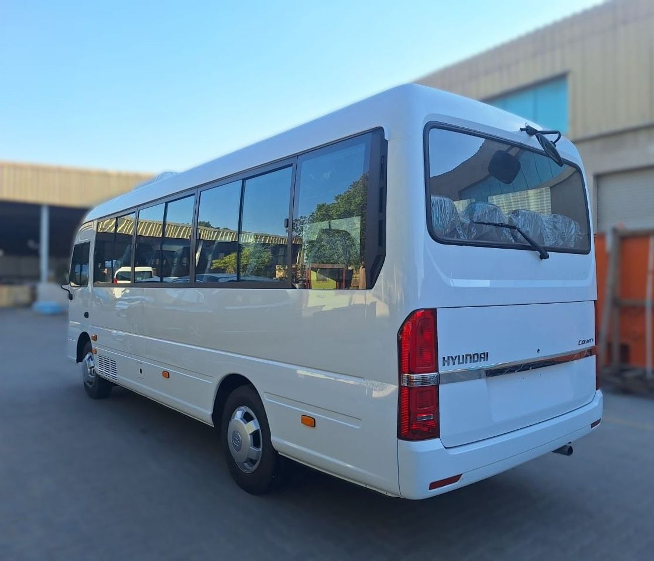 Hyundai County NEW HYUNDAI COUNTY BUS 3.9L 29STR DIESEL M/T 2026