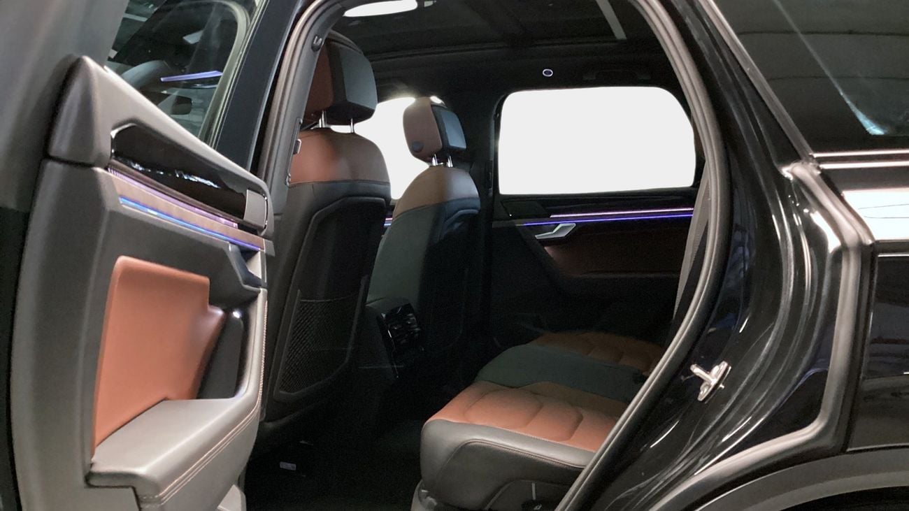 Volkswagen Touareg Elegance 2 3.0L Elegance | Guaranteed Warranty | 0 Down Payment