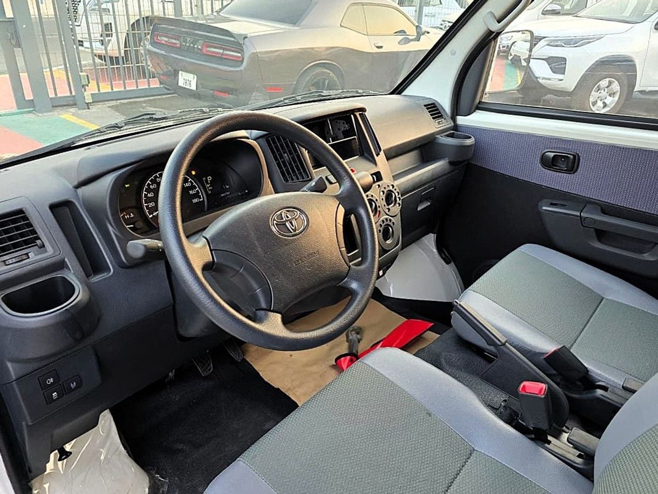 تويوتا لايت آيس TOYOTA LITEACE 1.5L PETROL VAN RWD 5 DOORS WHITE COLOR 2025 MODEL