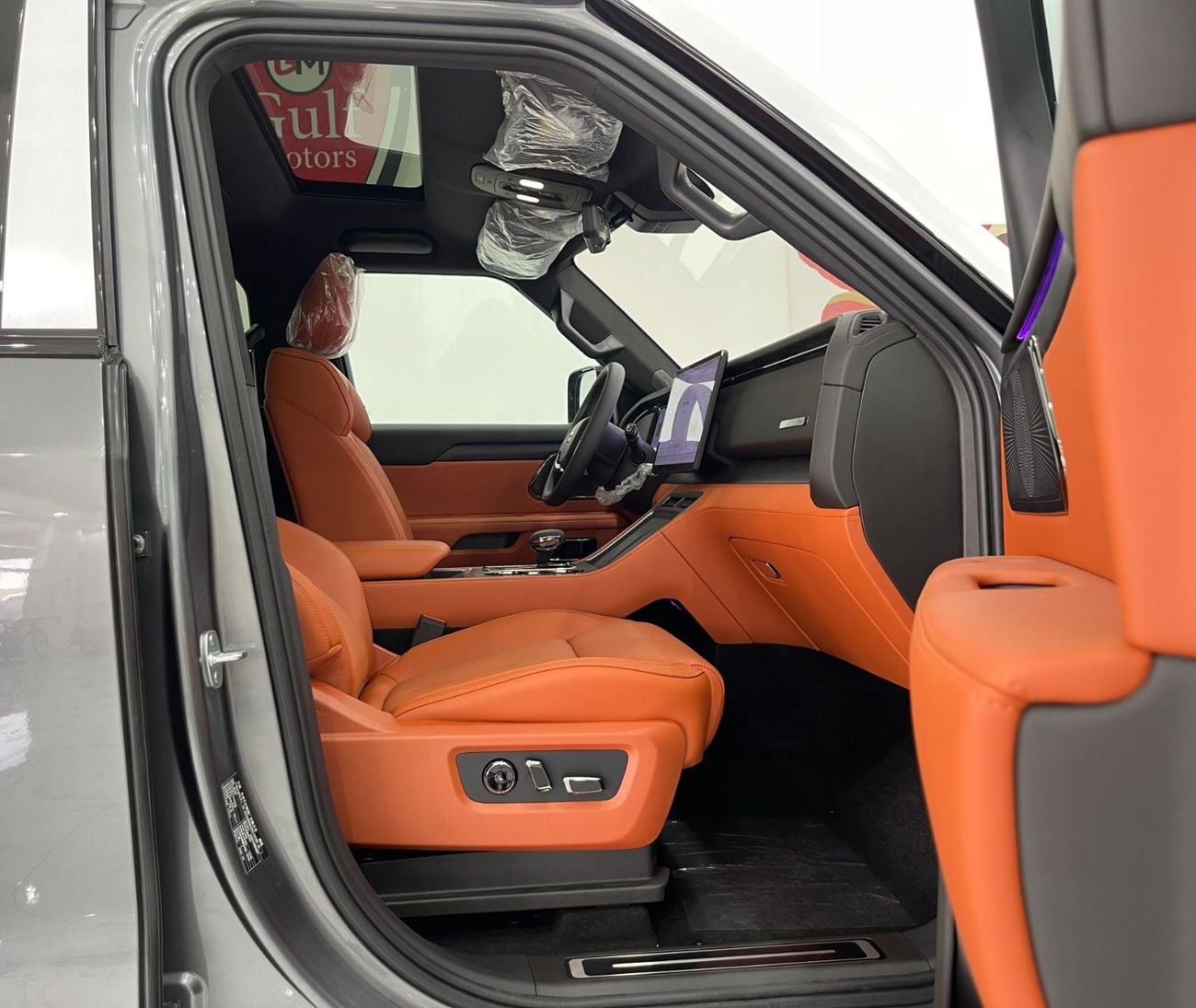 ROX 01 STD 7 SEATER