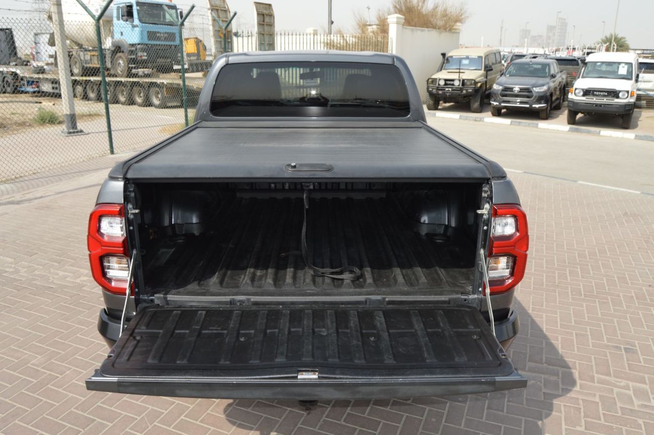 تويوتا هيلوكس TRD Double cabin 2.8L, perfect inside and outside