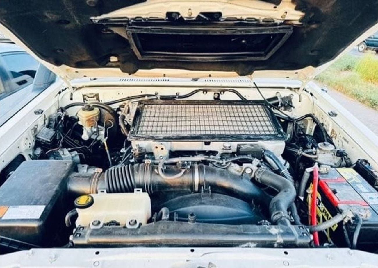 تويوتا لاند كروزر بيك آب LC79 LX