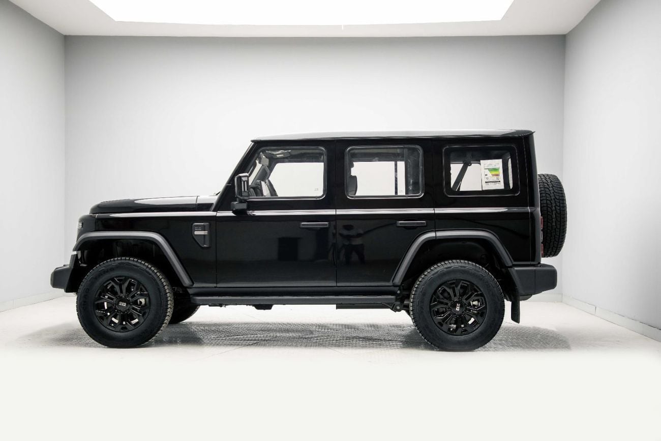 باو 212 T01 Adventurer 2.0L – Black Inside Brown | Export Price