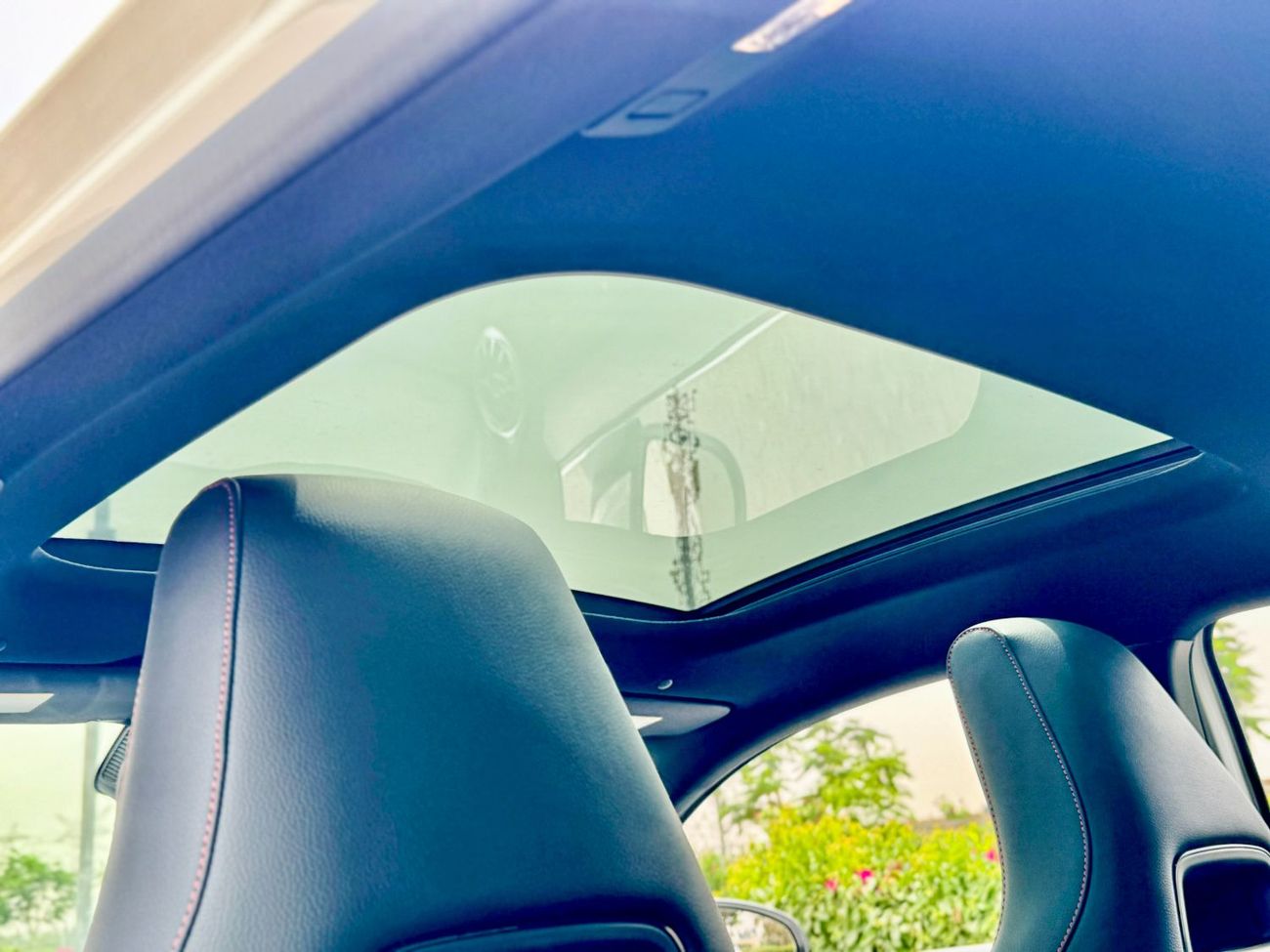 Mercedes-Benz A 35 AMG 4MATIC Hatchback 2022 Brand New Mercedes-benz A35 AMG 4MATIC / 2.0T / 306 Hp / European Specs