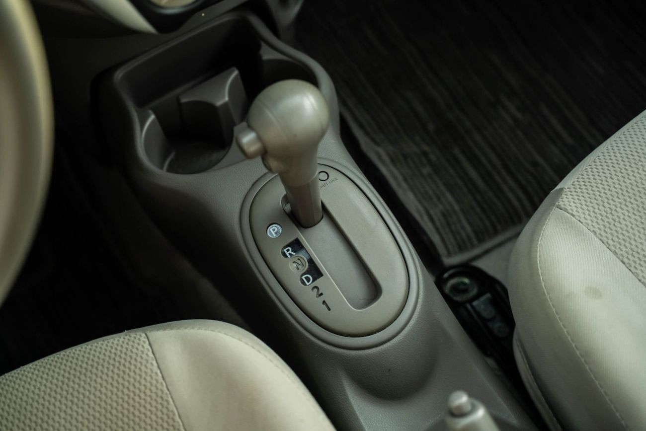 Nissan Sunny SV 1.6L