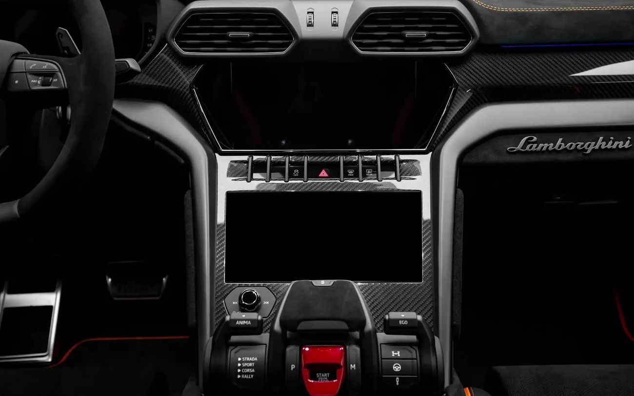 لامبورغيني اوروس 4.0T V8 Performante With Akrapovic Exhaust - Euro Spec