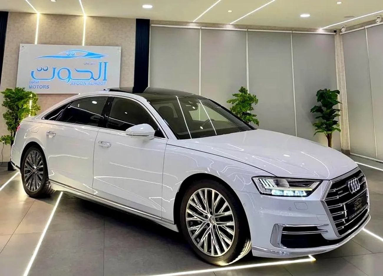Audi A8 L 60 TFSI Quattro 4.0L (454 HP)